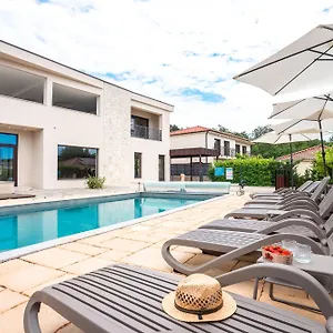  Appartement Vsg - Relaxing Apartments, 200m From The Sea, With Pool, Sauna & Jacuzzi