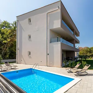  Appartement Neda